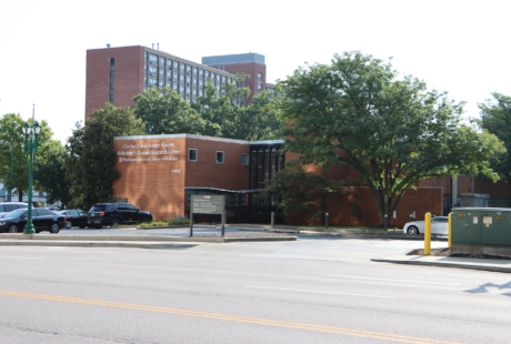 Portrait of 4488 Forest Park Building